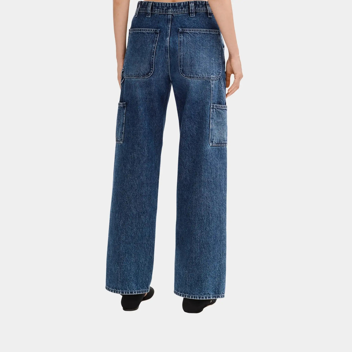 Blue Jeans in Washed Out Denim