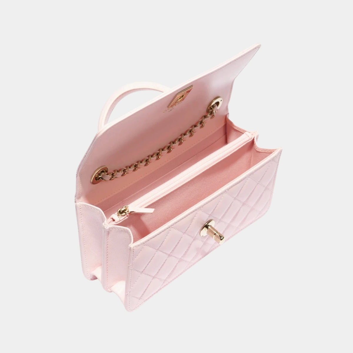 Clutch With Chain Lambskin in Light Pink