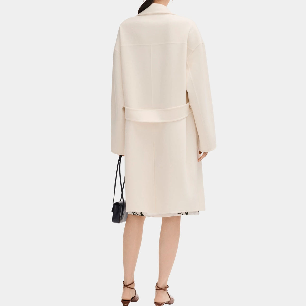 Coat in Cashmere Ivory