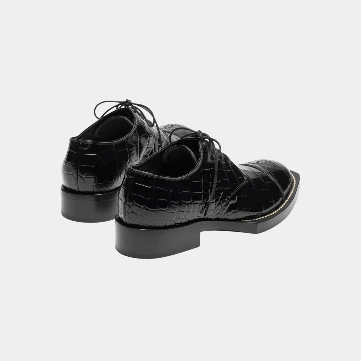 Lace-Up Shoes in Crocodile Embossed Patent Calfskin