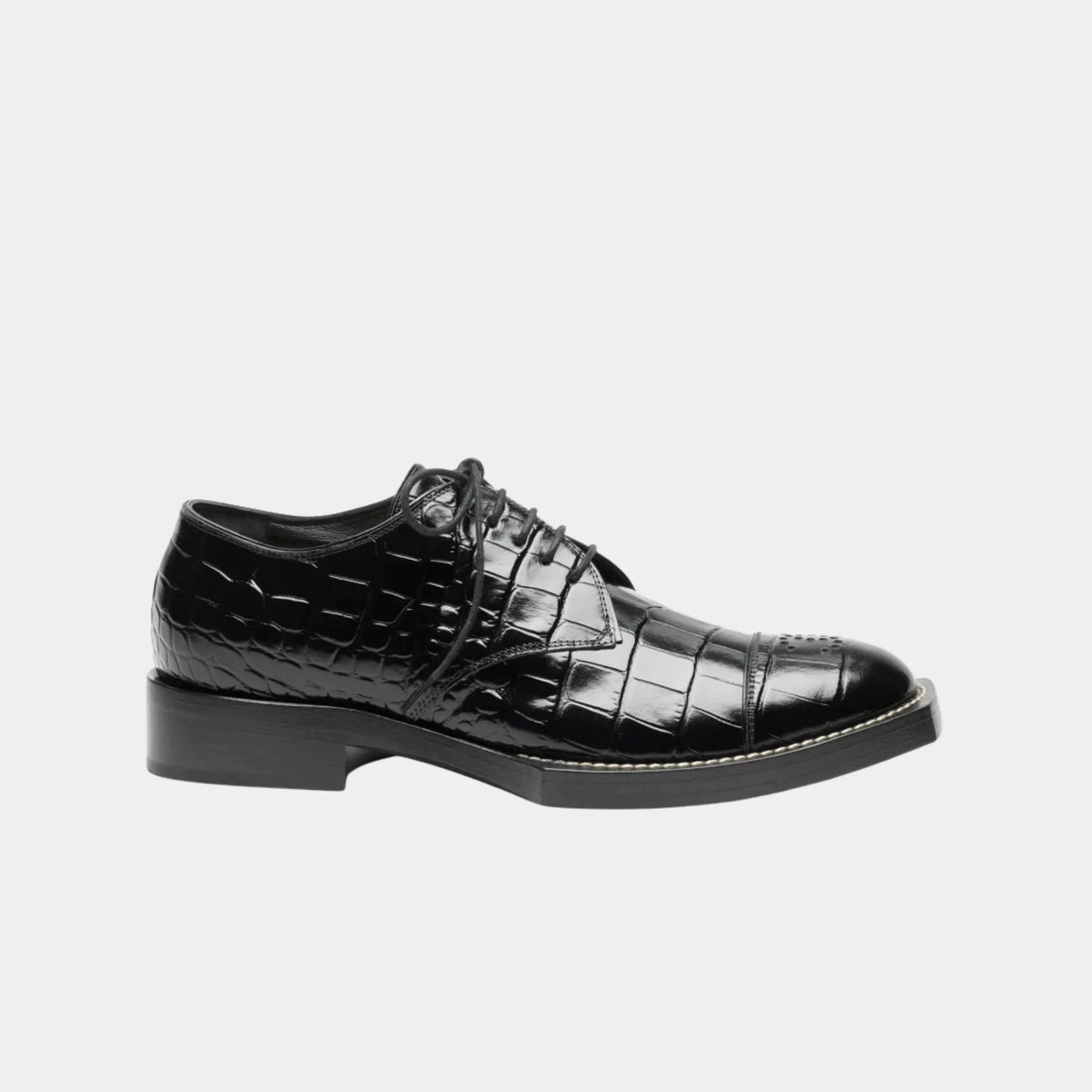 Lace-Up Shoes in Crocodile Embossed Patent Calfskin