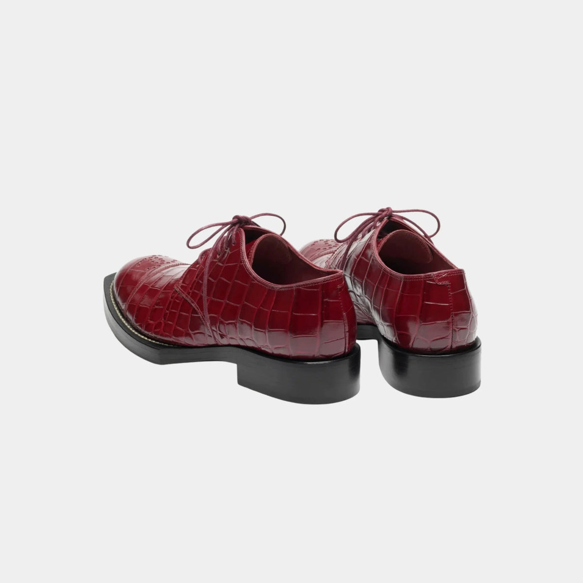 Lace-Up Shoes in Crocodile Embossed Patent Calfskin