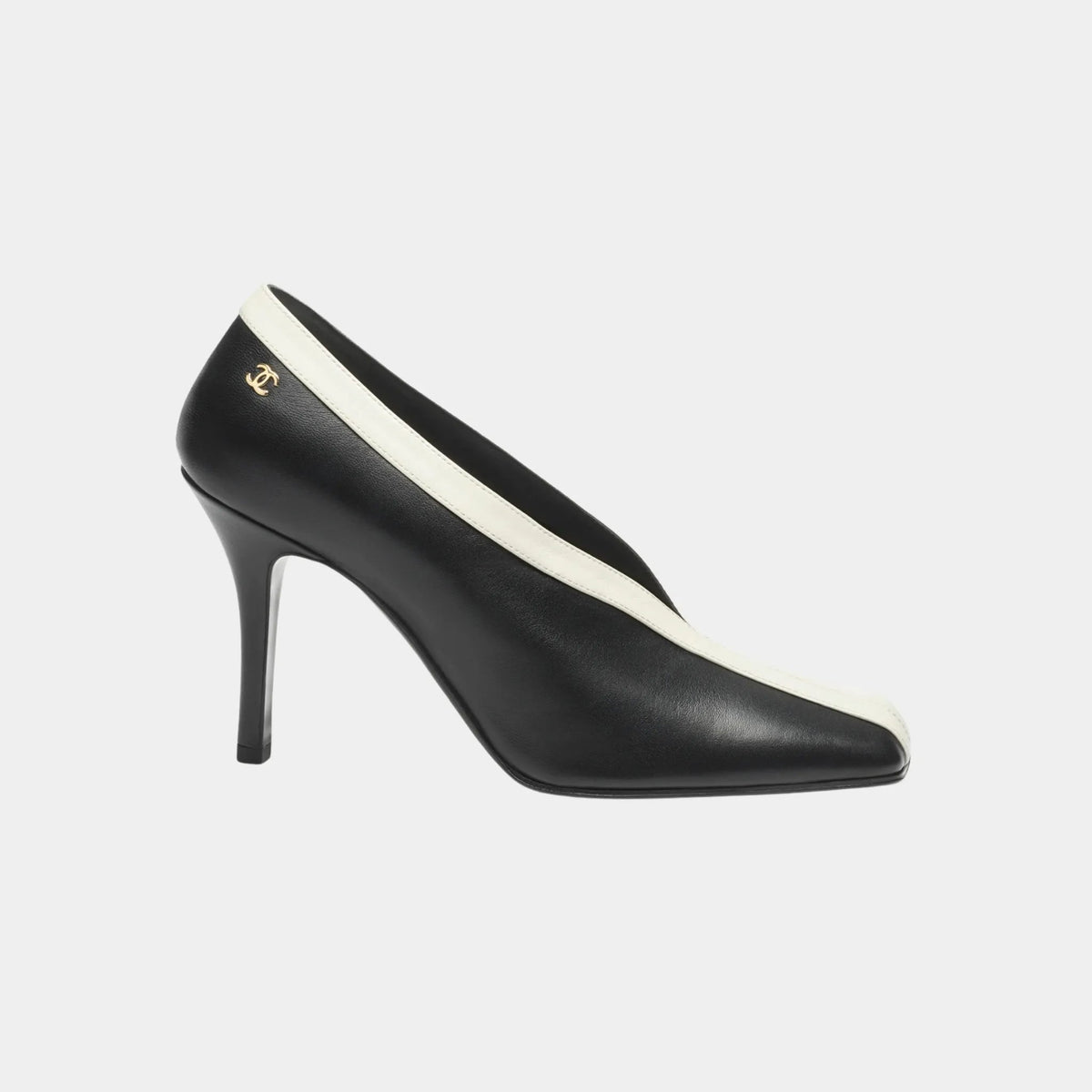 Pumps in Black & Ivory Lambskin