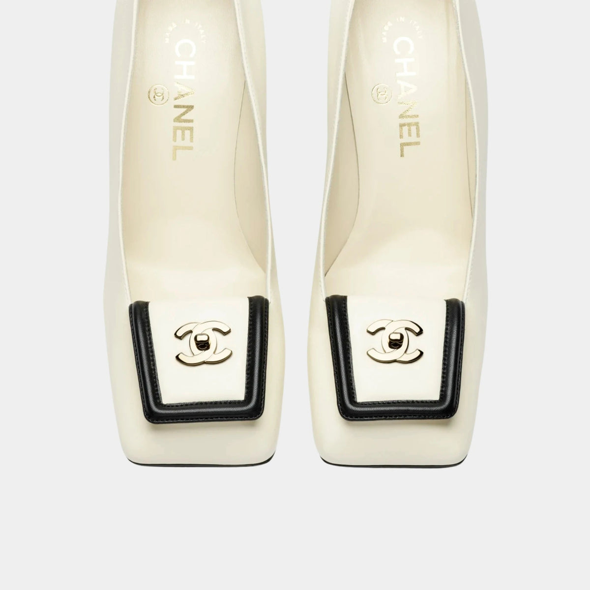 Pumps in Ivory & Black Lambskin