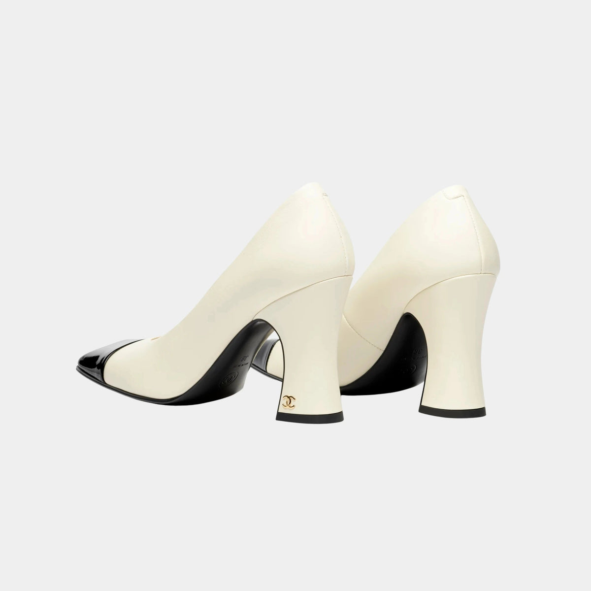Pumps in Lambskin & Patent Calfskin Ivory & Black