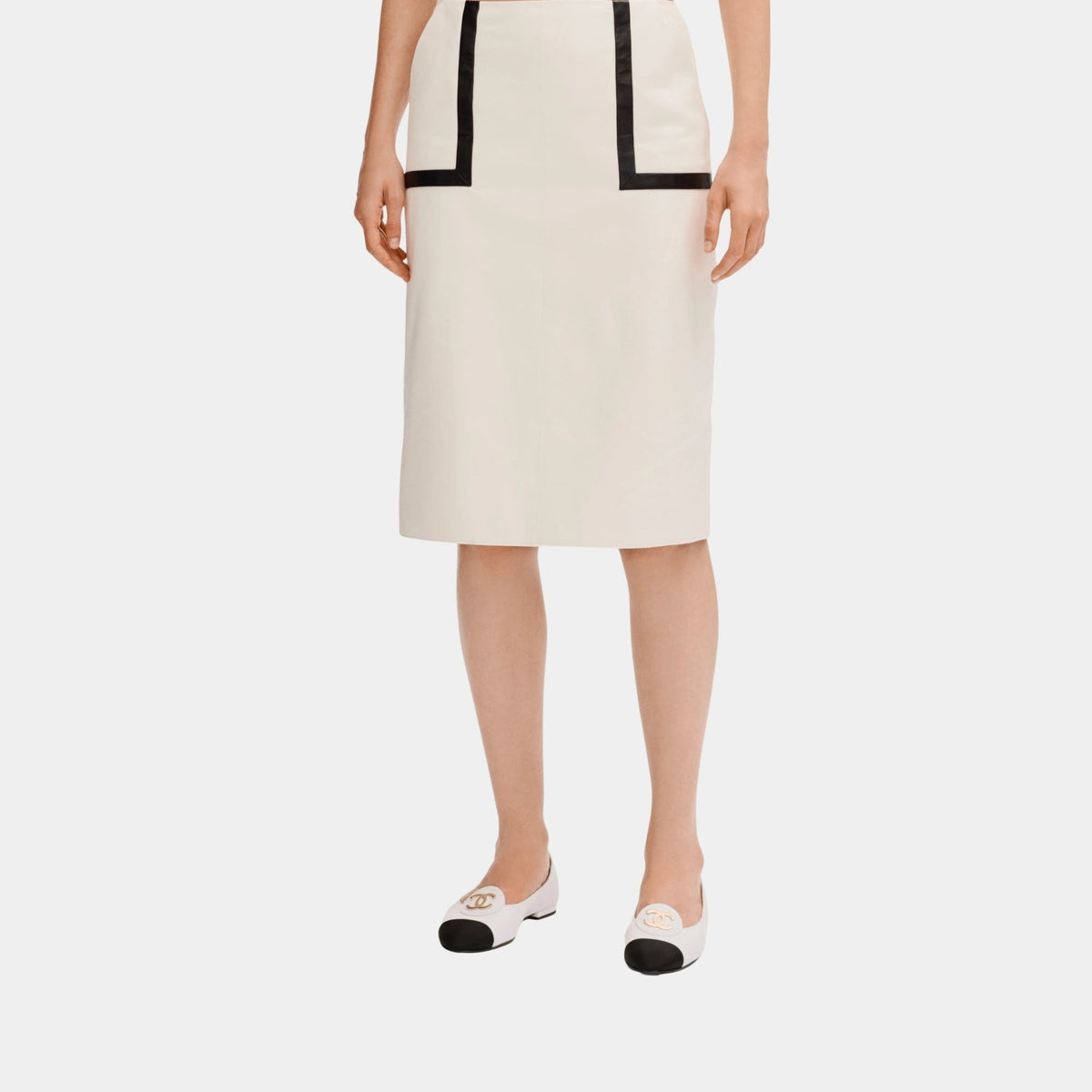 White and Black Skirt in Lambskin