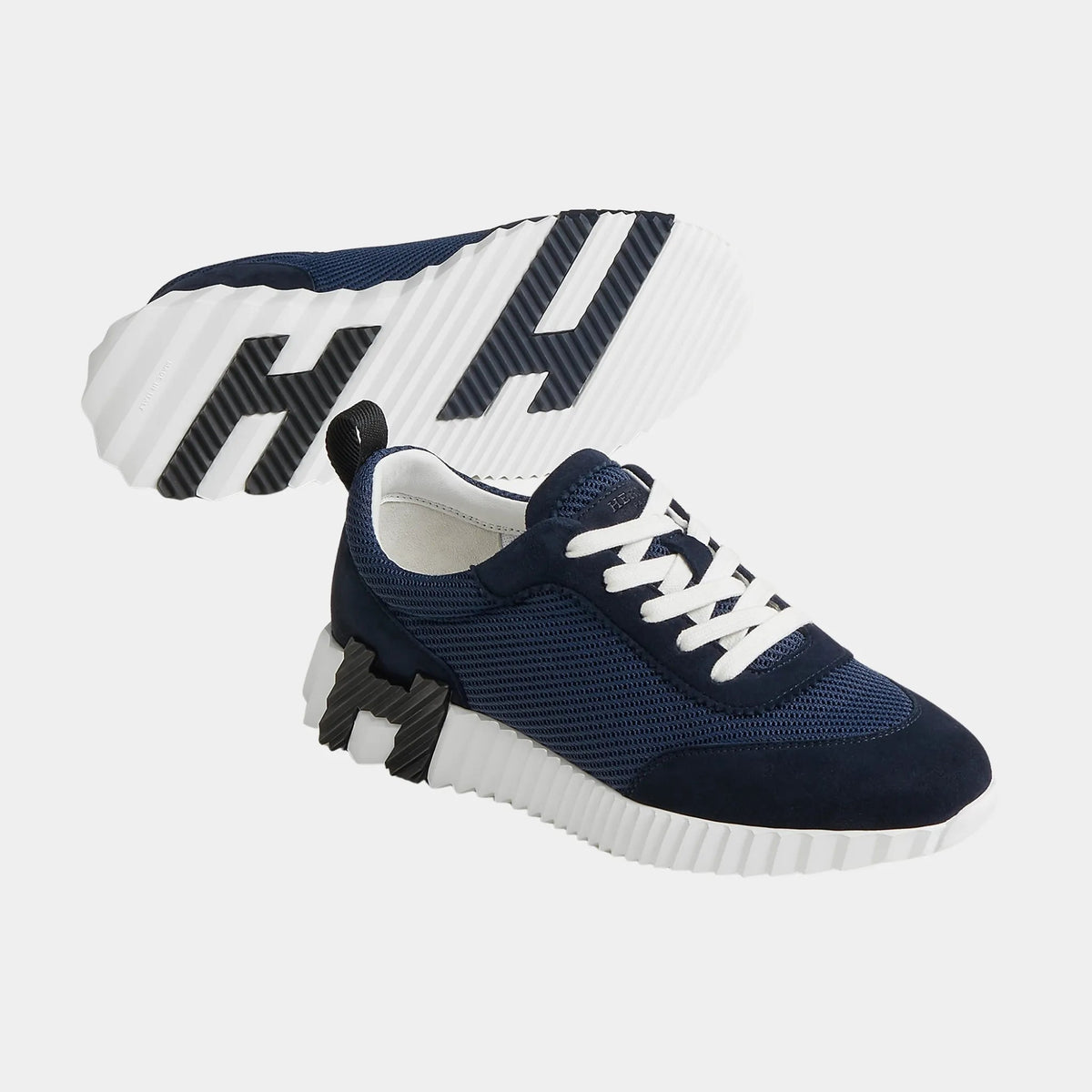 Bouncing Sneakers in Textured Mesh and Suede Goatskin
