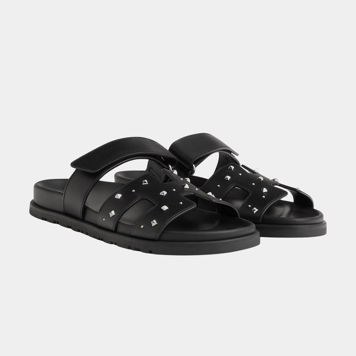 Chypre Sandal in Calfskin with Medor Studs