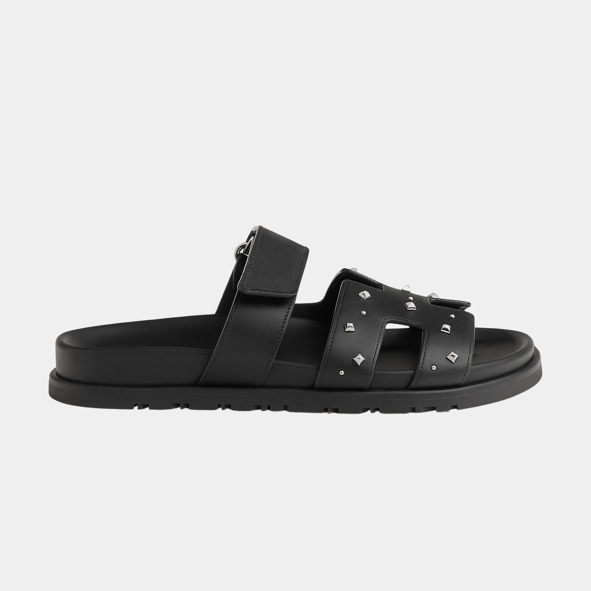 Chypre Sandal in Calfskin with Medor Studs