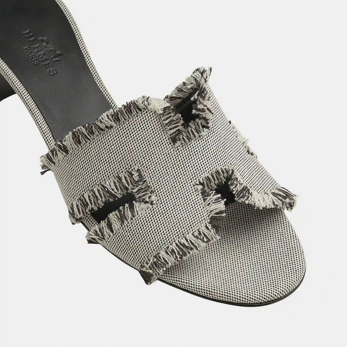 Oasis Sandal in Maxi Fringed H Canvas