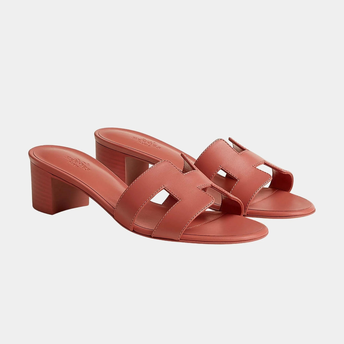 Oasis Sandals in Calfskin