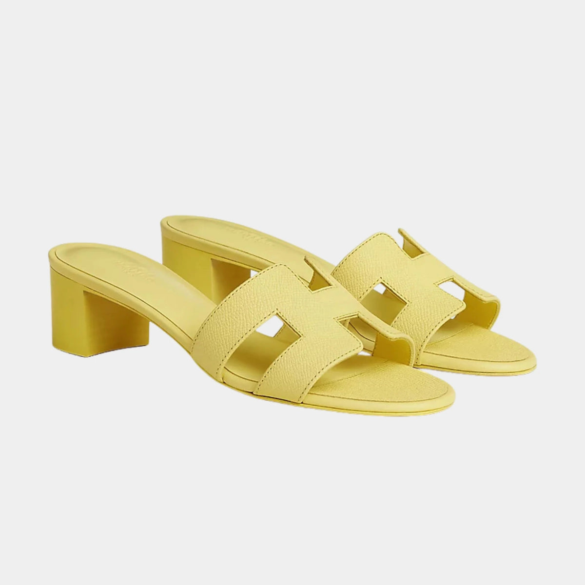 Oasis Sandals in Calfskin