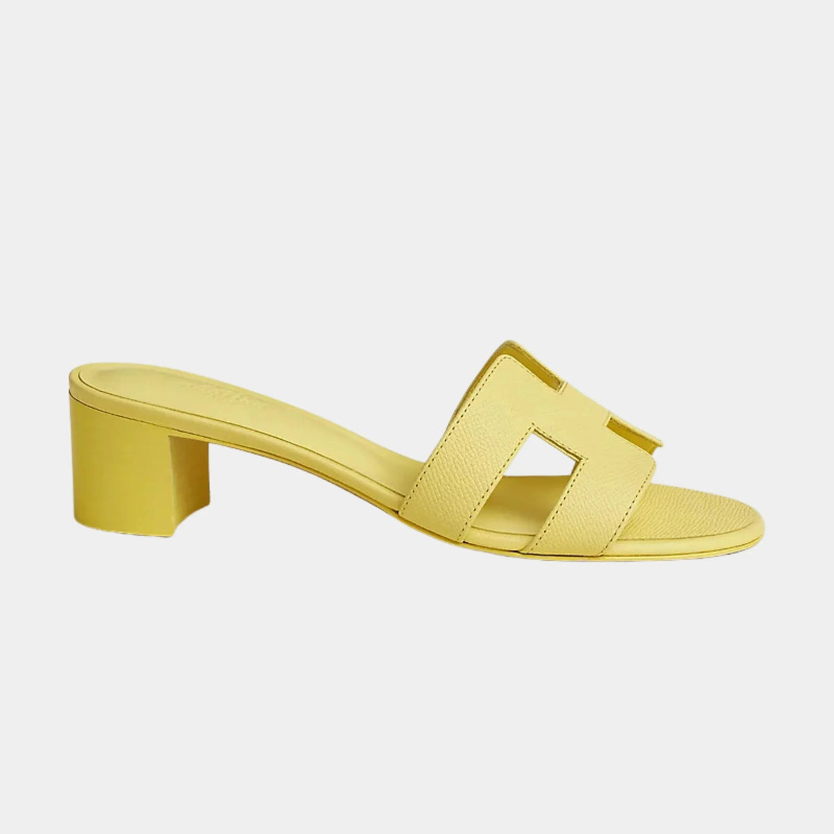 Oasis Sandals in Calfskin