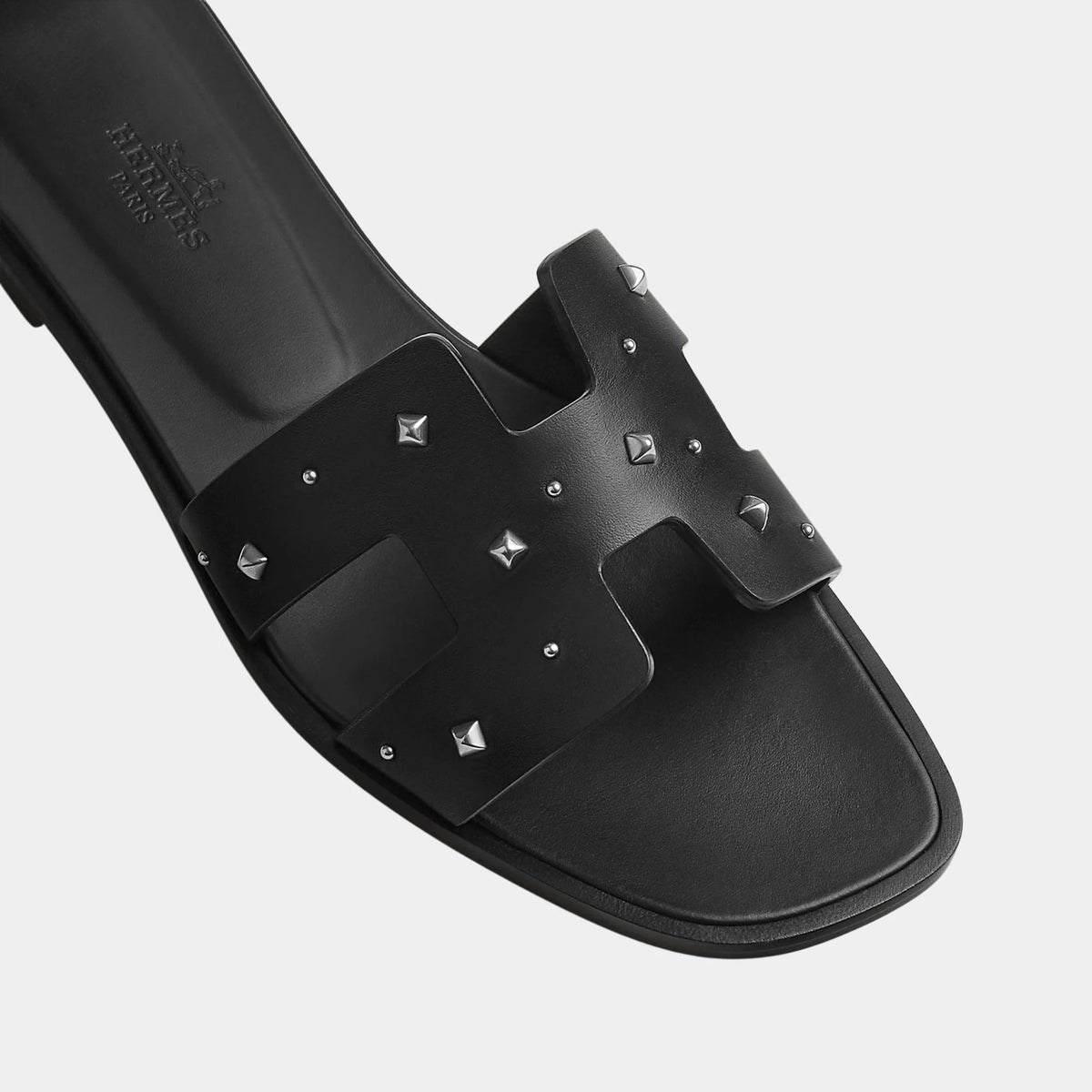 Oran Sandal Calfskin with Medor Studs